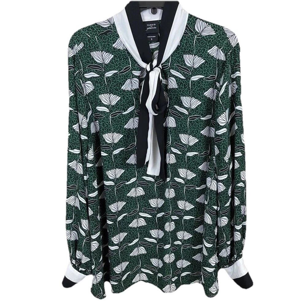 Torrid Sylvia Mollie‎ Sz 2 Blouse Green Floral Keyhole Tie Neck Top Long Sleeve